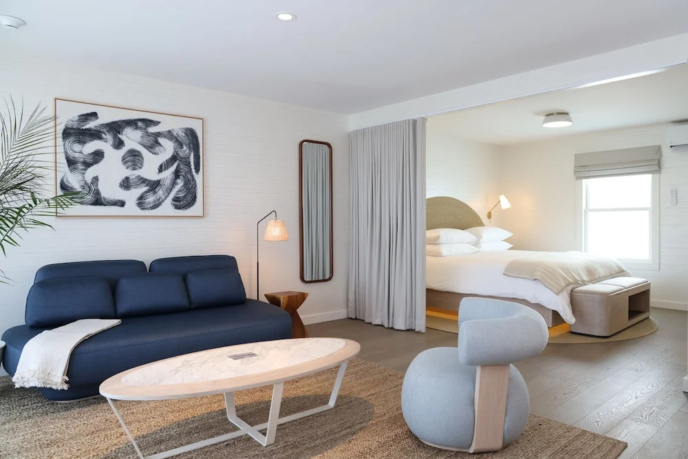 The Shoals Suites & Slips