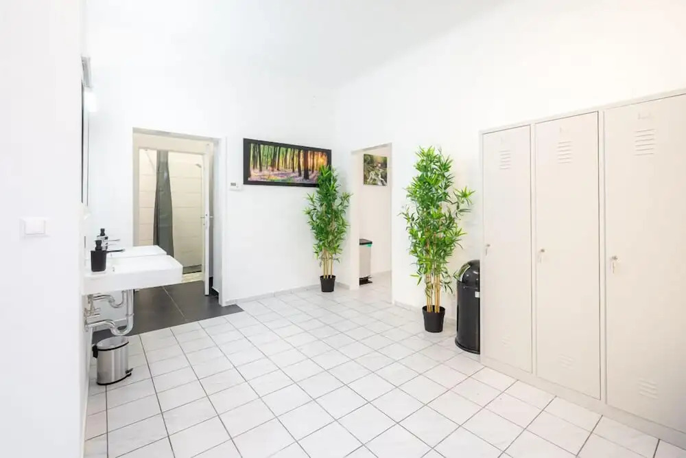 Robin Wood Capsule Hostel