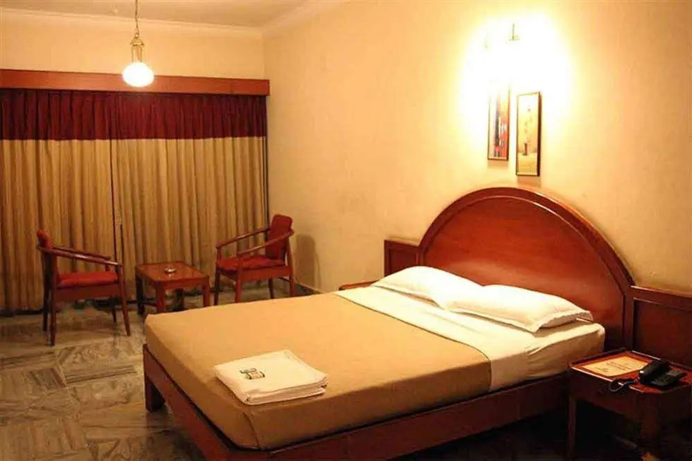 FabHotel Samrat Residency