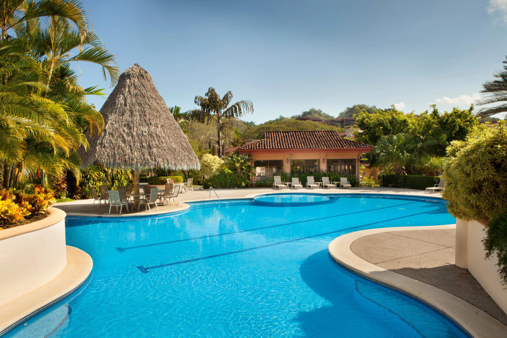 Stay In CR Los Sueños Condos