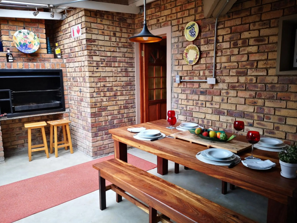 Dormio Manor Guest Lodge