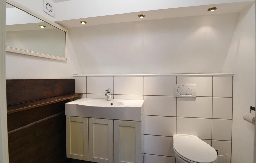 Stunning Home in Ed With 2 Bedrooms and Wifi