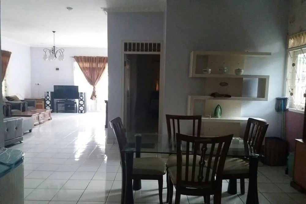 Kota Bunga F