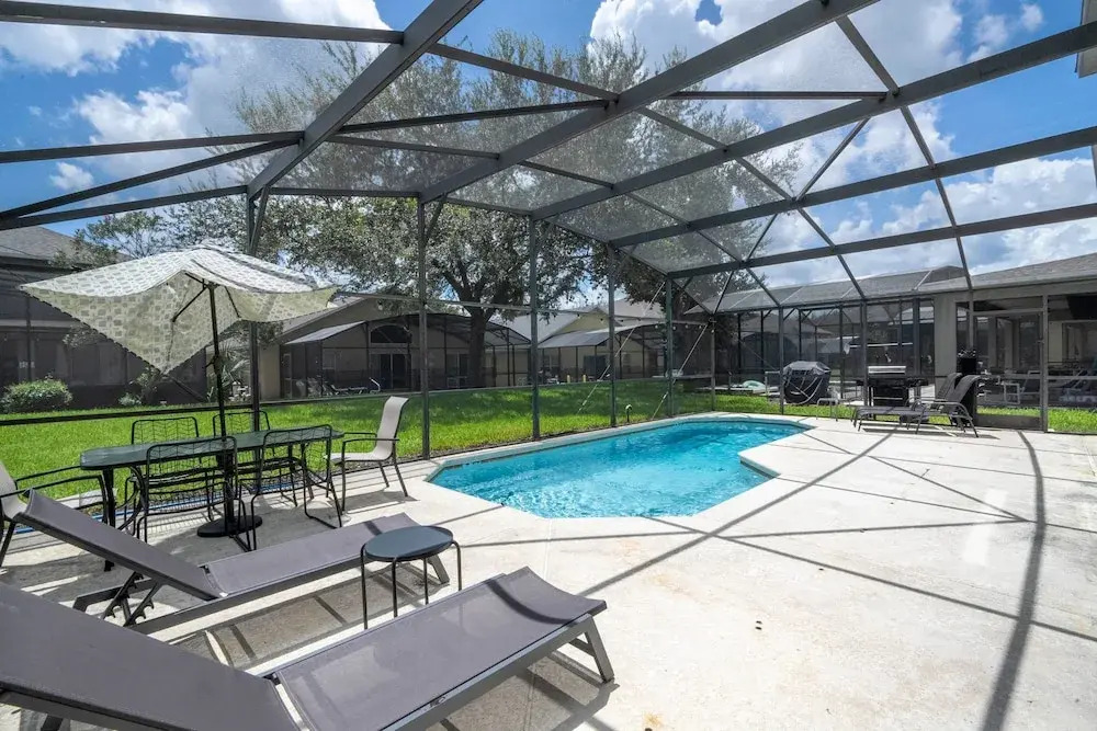 Free Pool Heat if you Stay in the Month of November