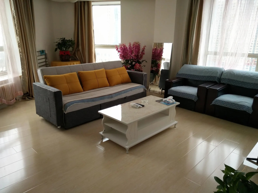 Dalian Xiuzhu Mansion Apartment