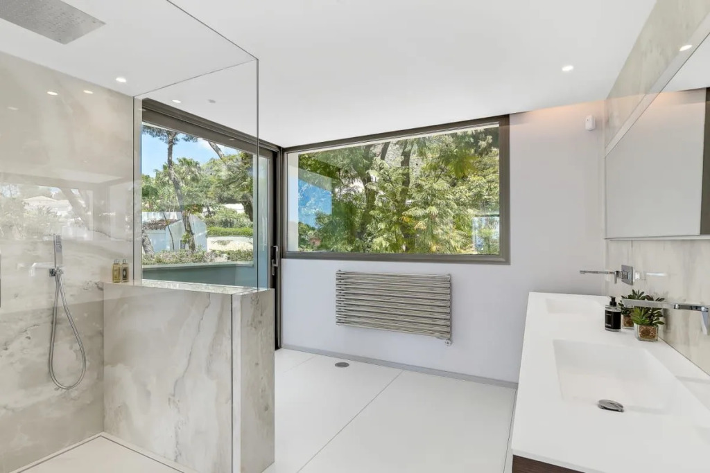 All About Villa Serenity