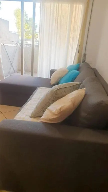 Apartamento relax,a 2min de la playa y parking gratuito