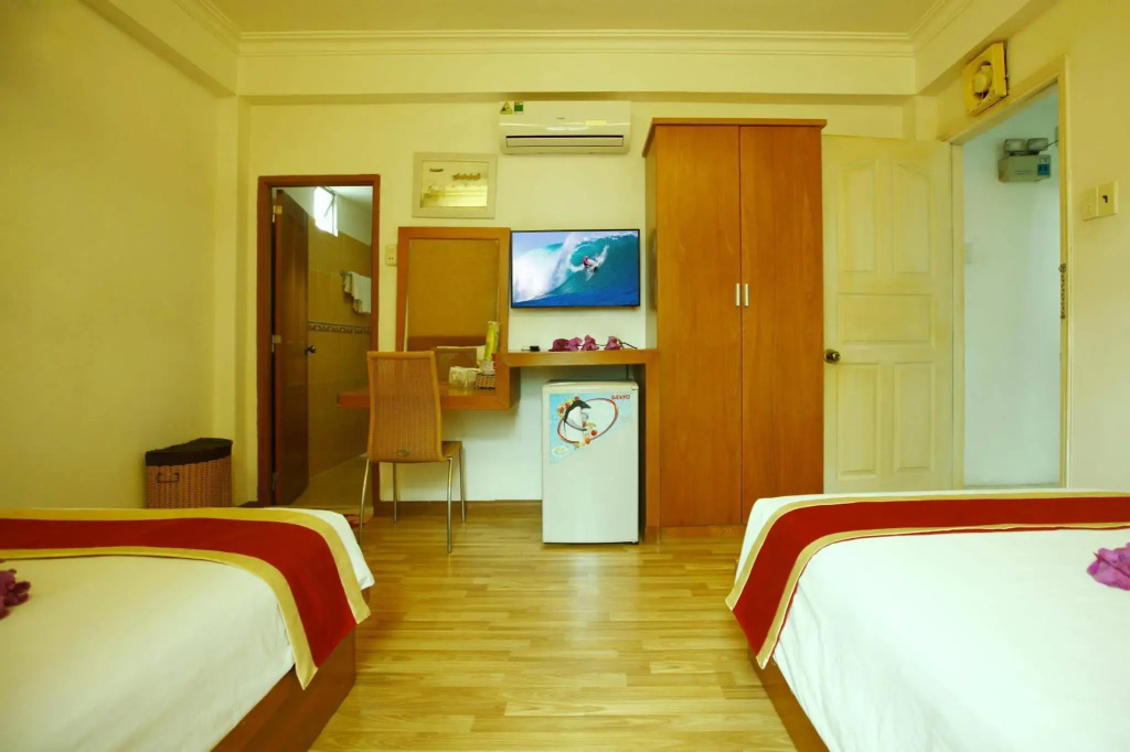 Lucky Star Hotel