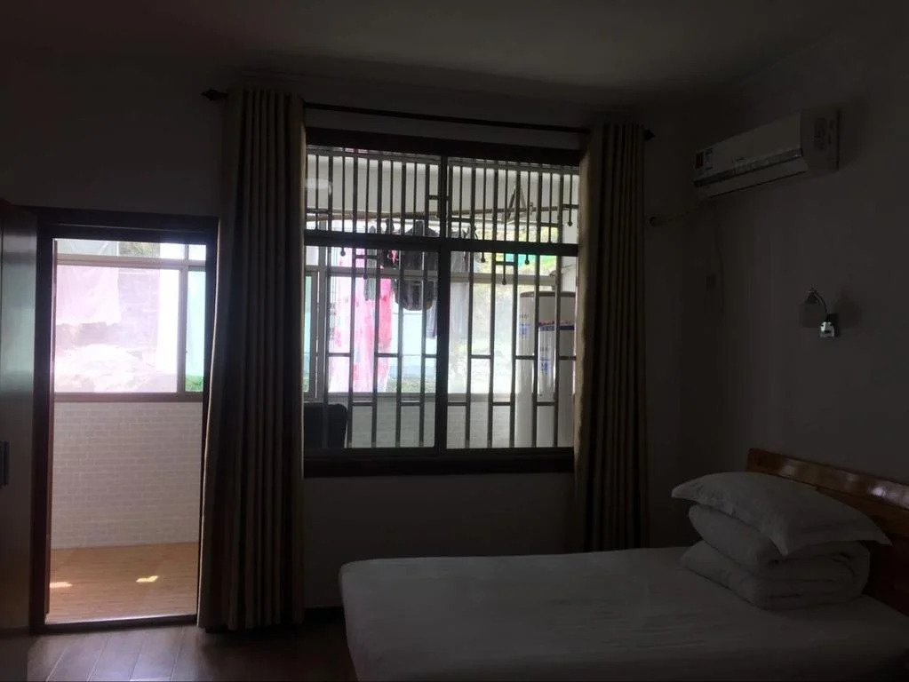Wu Yuan Teacher Zha Family Inn