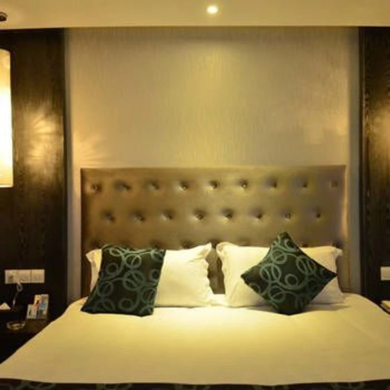 Yijia Chain Hotel