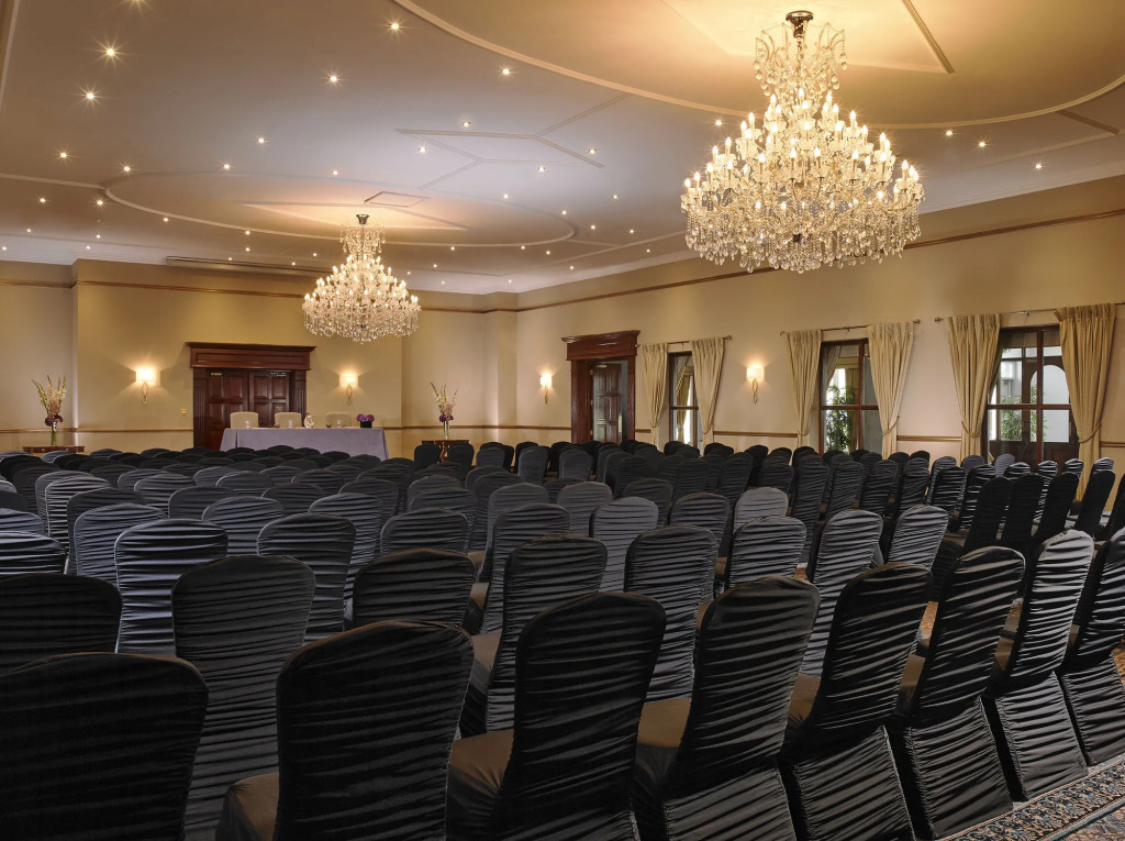 Hotel Woodstock Ennis