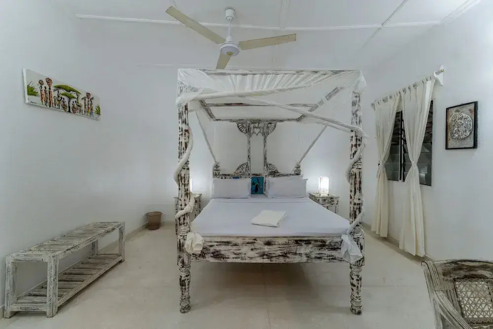 Paradise Lagoon B&B