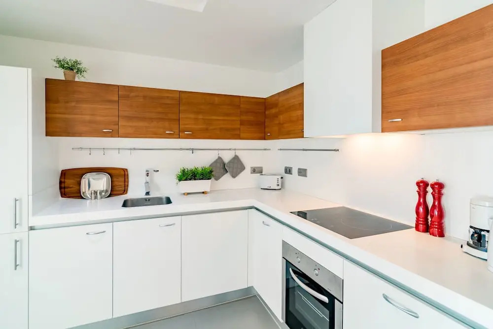 LAB-Modern 3 bedroom apart near beach