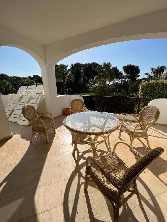 Alto Golf Apartments