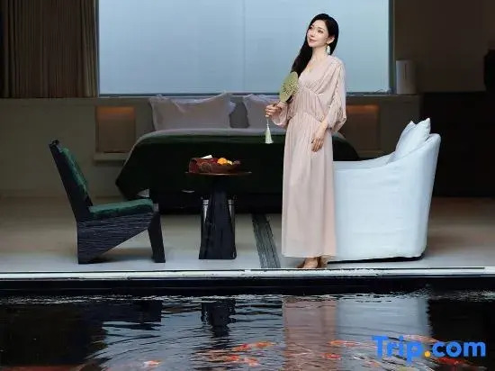 Shanye Shijian · Wild Luxury Natural Hot Spring Homestay (Kunming Yangzonghai Resort)