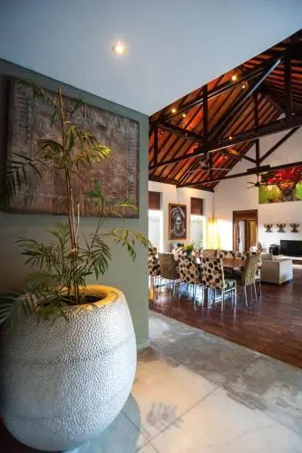 Phinisi Villas - Seminyak Beach