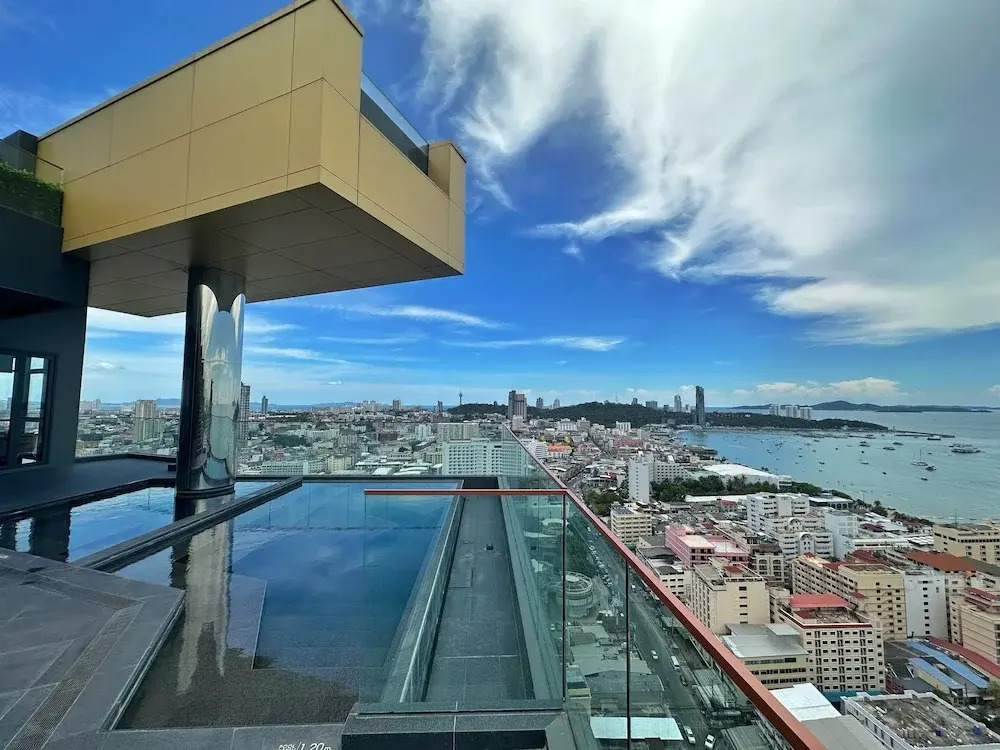 Maxhome at Edge Central Pattaya
