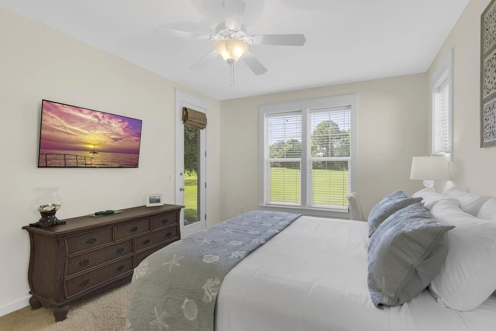 1285 Laurel Grove 'seabatical'
