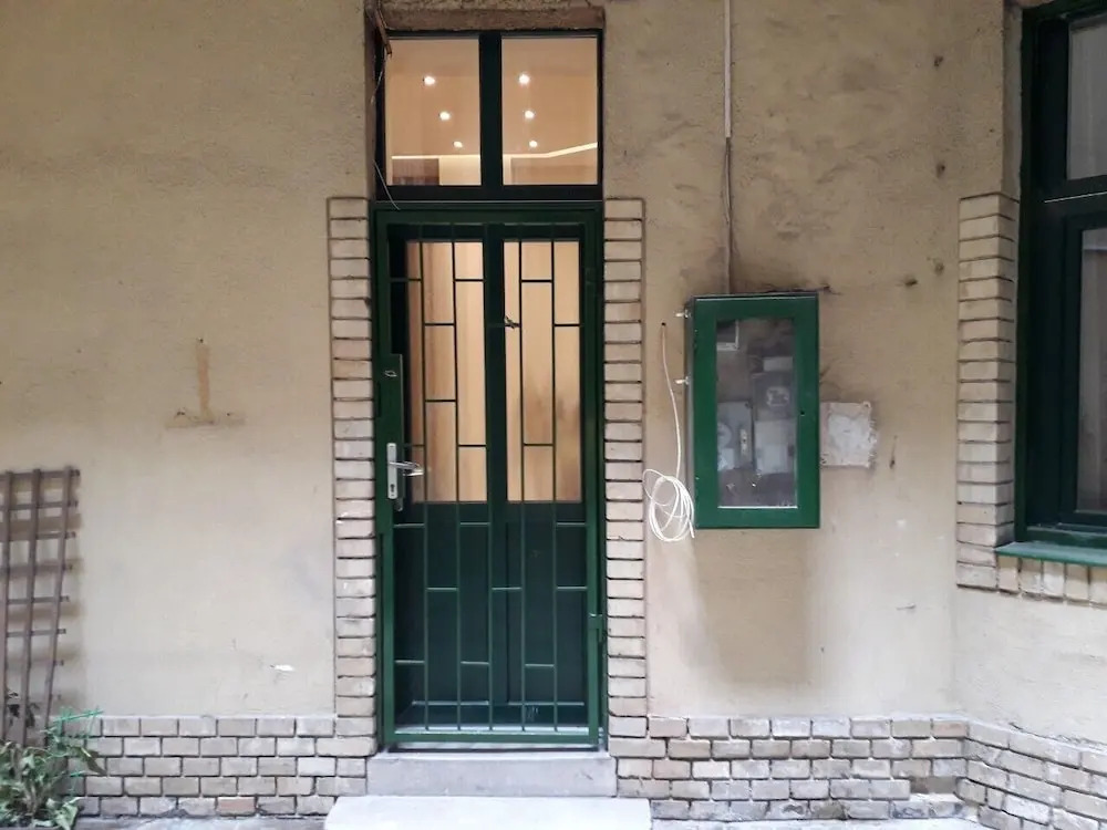 Squares and Dots Apartment
