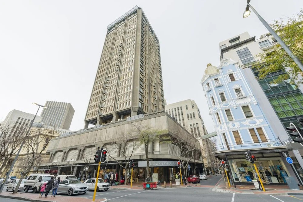 #1003 Cartwright - Stylish & Central