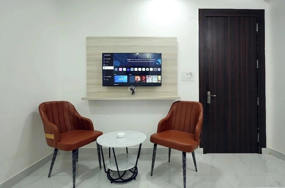 Hotel Finch Grand by Revaantra