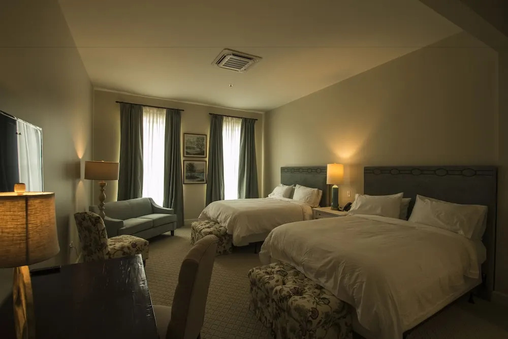 Meadows Hotel