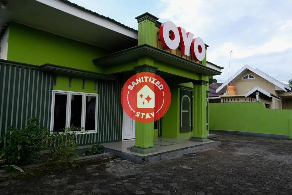 RedDoorz Syariah near Universitas Batanghari Jambi
