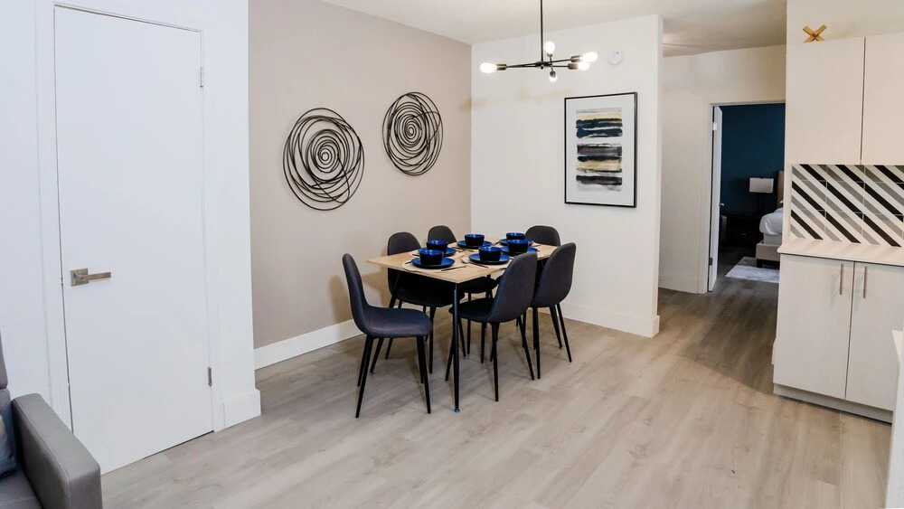 Modern 2BR APT Pool 6Min Walk Miami Beach Kitchen 21