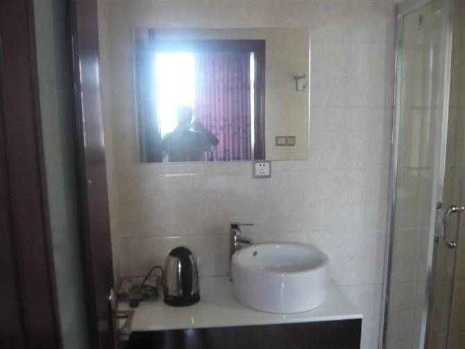 Yangzhong Sanmao sunshine Motel