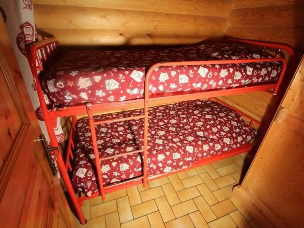 LE GRAND CERF Chalet en rondins avec SPA Jacuzzi
