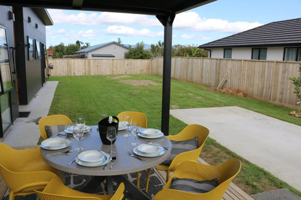 Sun and Sea Sanctuary - Whitianga Holiday Home