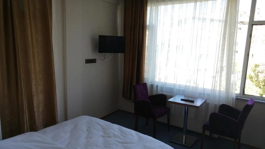 Ikon Otel