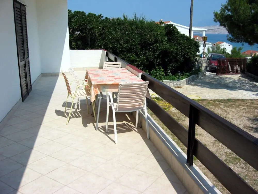 Spacious Apartment With sea View, Near the Beach