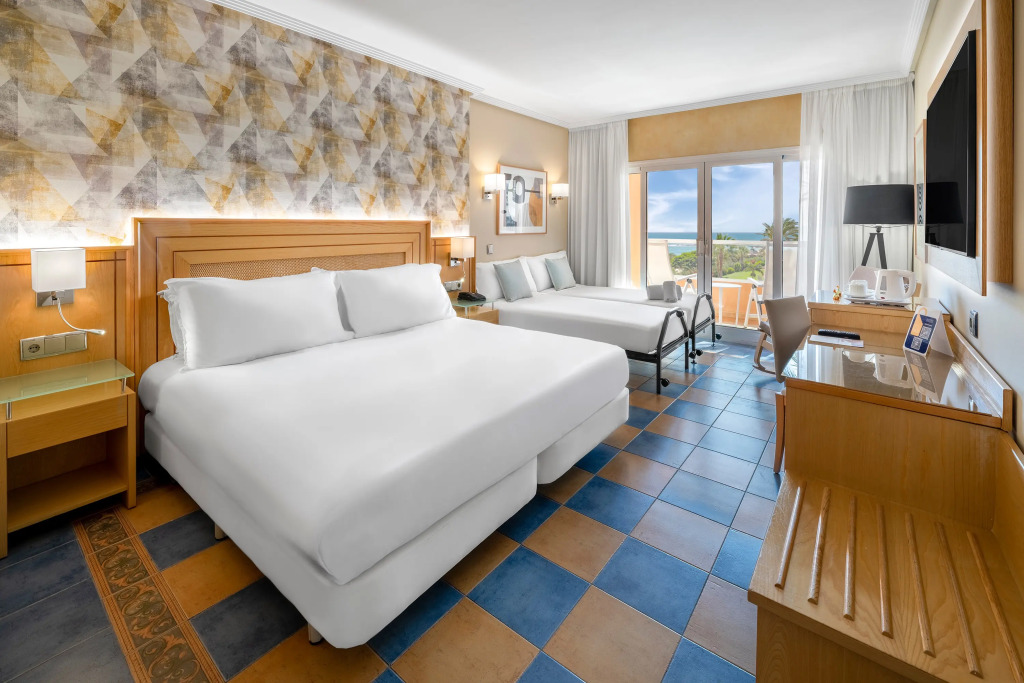 Elba Sara Beach & Golf Resort