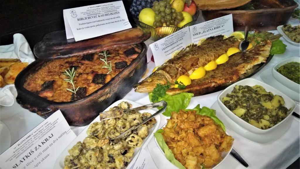 Kafana Zlatna Ribica