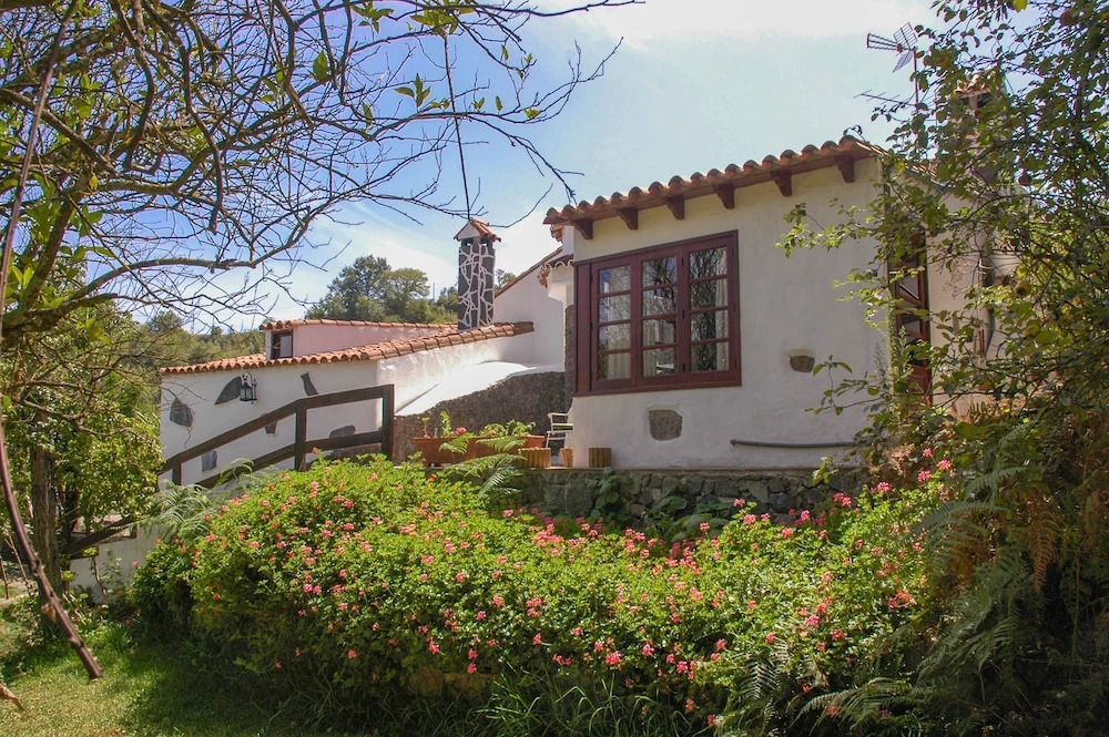 Casa Rural con Piscina Compartida Fontanales II