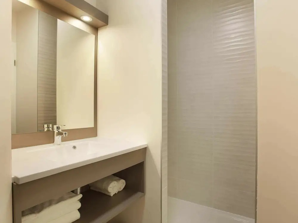 Beautiful apartment with balcony or terrace, near the beach