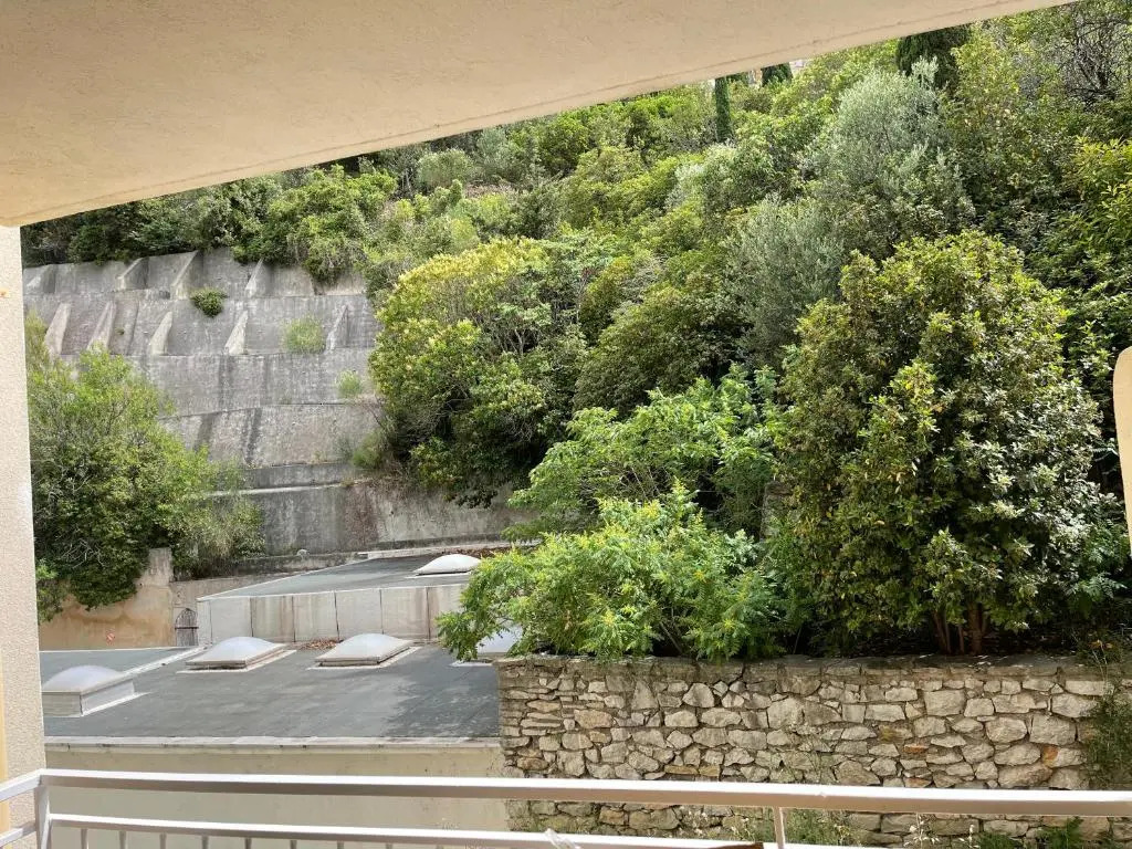 appartement charme T2 cassis plein centre