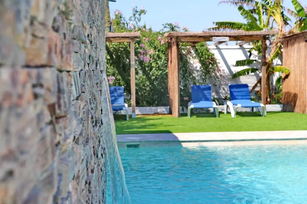 Bungalow La Roa II con piscina compartida y privada