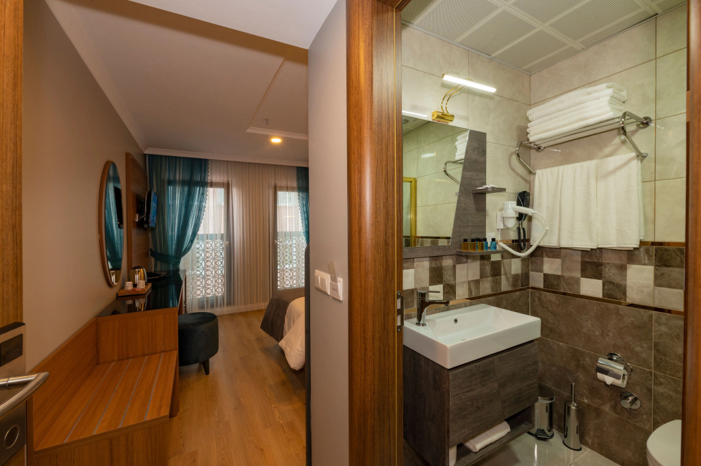 New Emin Hotel