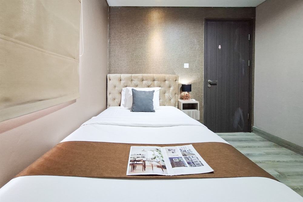 Cozy And Pleasant 2Br At Apartment Bintaro Icon