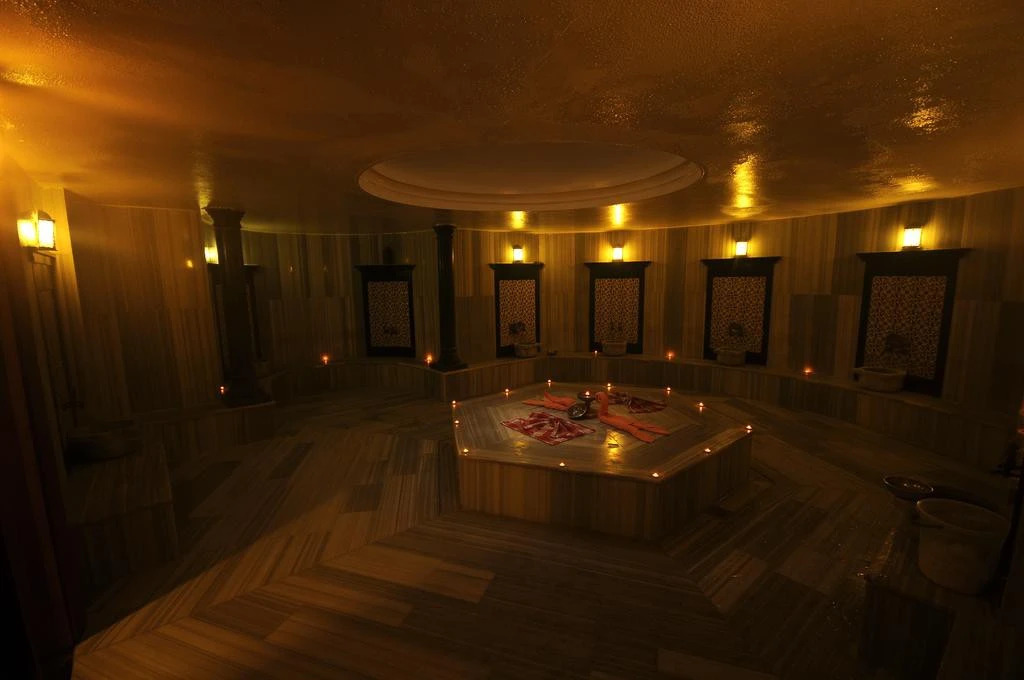 Insula Resort & Spa