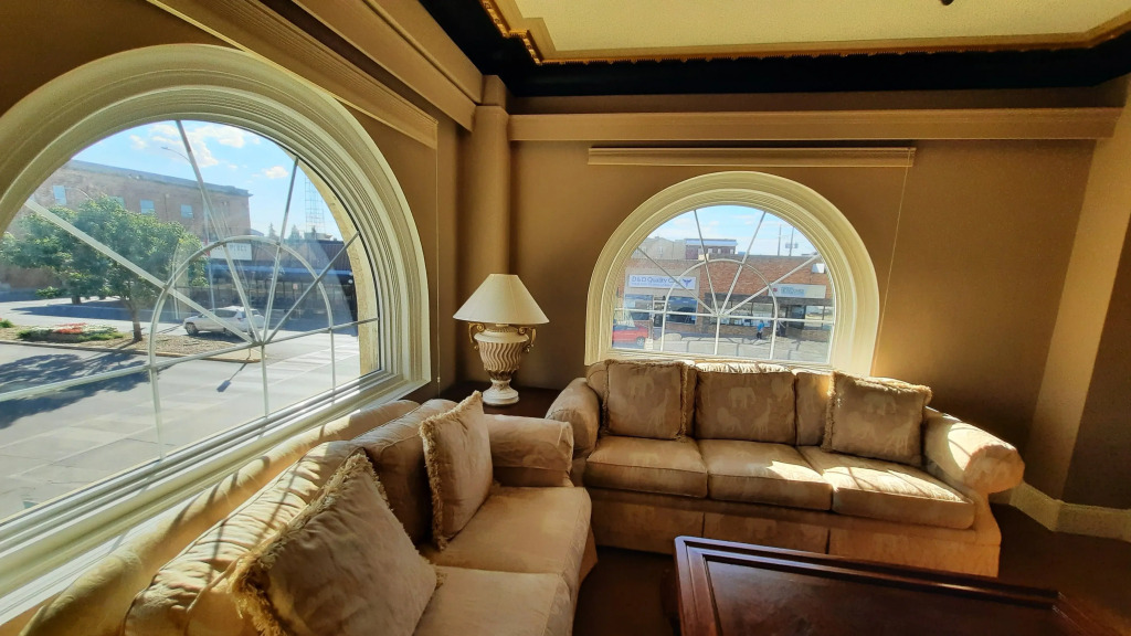 Grant Hall Hotel