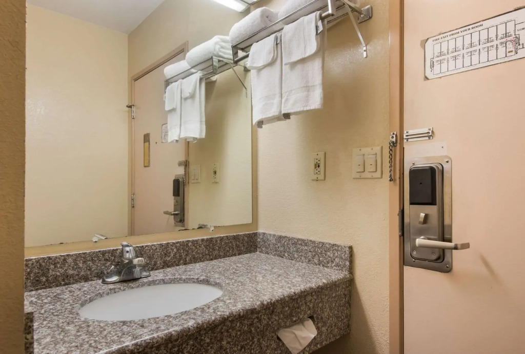 Rodeway Inn Wormleysburg - Harrisburg