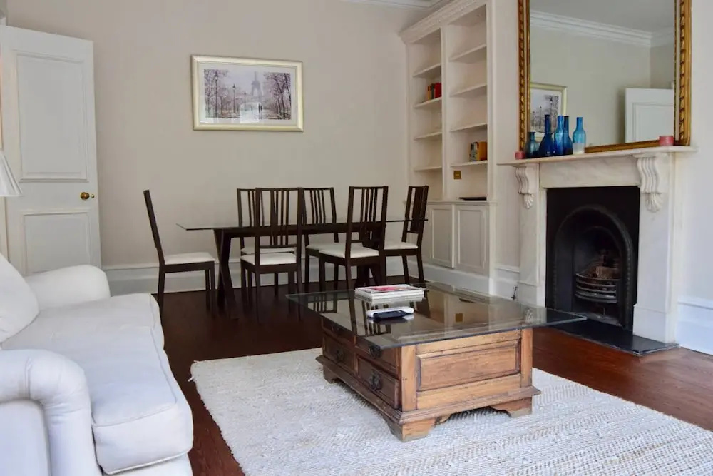 Elegant 2 Bedroom Chelsea Flat With Roof Terrace