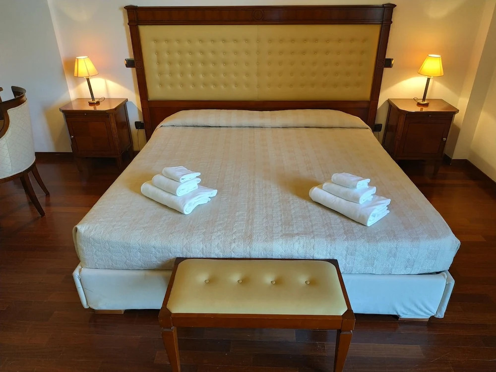 Best Western Riviera By Happyculture
