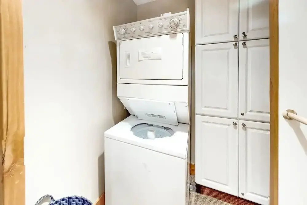 Corrock Style - Luxury Hot Tub Home Near Ski Lifts & Downtown Ketchum