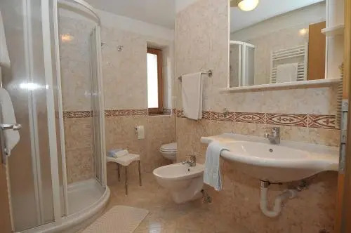 Hotel Croce Bianca