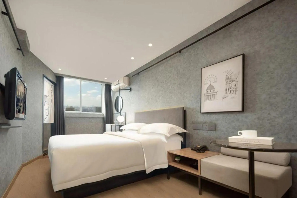 Yijia Lijing Hotel (Pengzhou No. 1 Middle School Store)