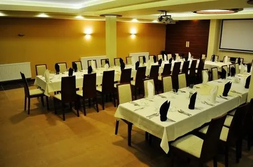 Hotel 365